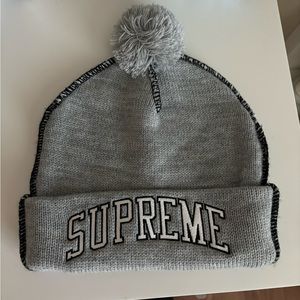 Supreme Contrast Stitch Beanie
